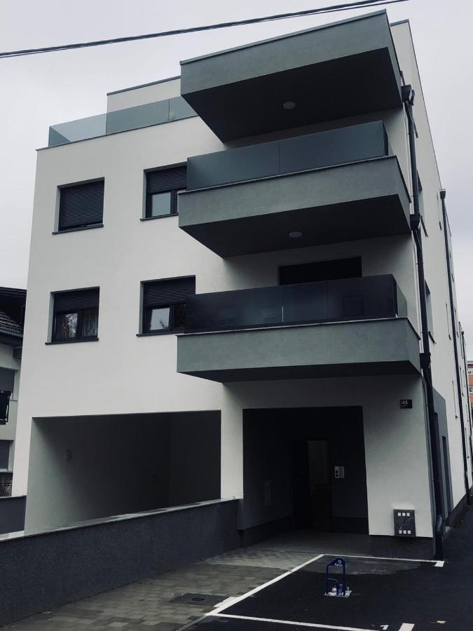 Jacuzzi Apartment Code 96 Ζάγκρεμπ Εξωτερικό φωτογραφία